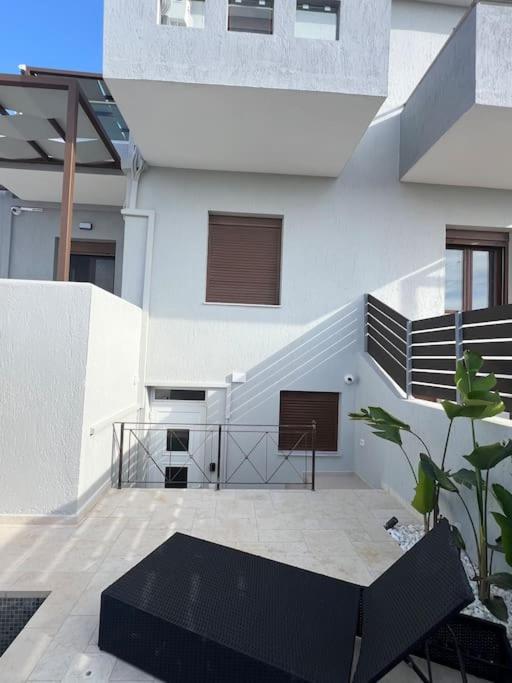 Villa Leo Aigina Vathí Buitenkant foto